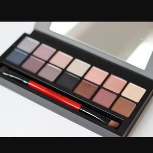 Double exposure eyeshadow palette